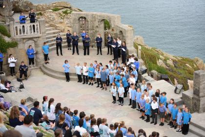 Ocean World - Wednesday Performance