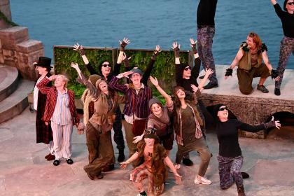 Wendy and Peter Pan - Hertfordshire Players