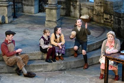 Carrie's War (with Poppy as Carrie)