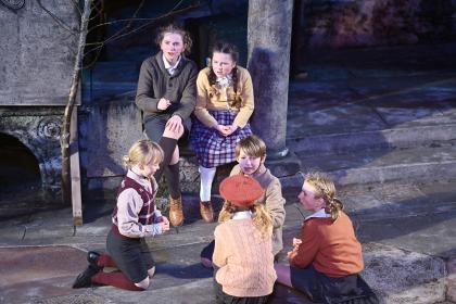 Carrie's War (with Poppy as Carrie)