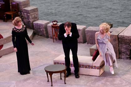 Blithe Spirit - Ilkley Playhouse