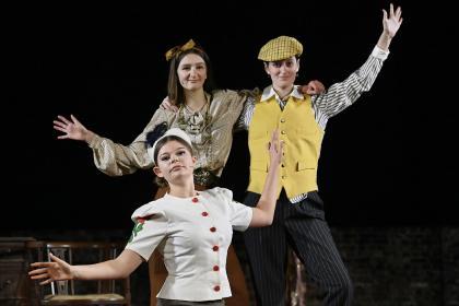 Rising Stars - Annie Jr