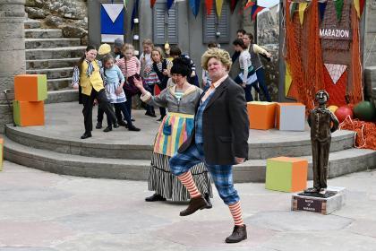 Giants by John Brolly & Ben Sutcliffe