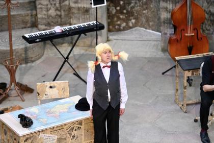 Adolf and Winston - Living Spit