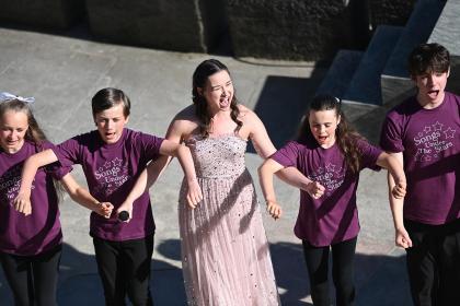 Songs Under the Stars with Daniel Boys and Daisy Boyles