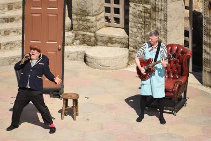 Living Spit's Beauty and the Beast