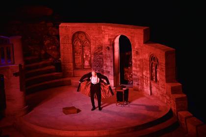 Dracula, The Vampyr