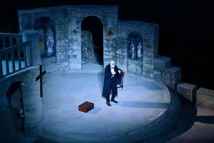 Dracula, The Vampyr
