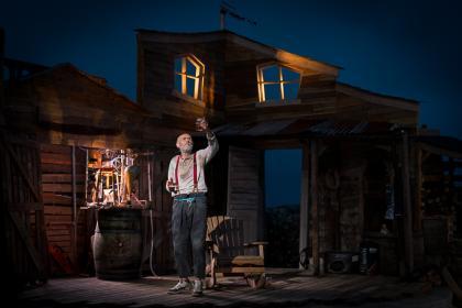 FUP - o-region and the Minack Theatre