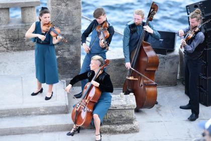 Winter's Tale  - Ovo