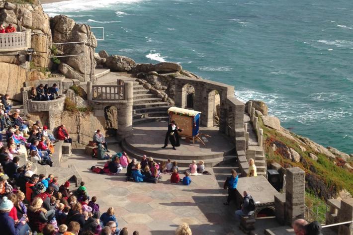 A performance of Robin Goodfellow's Amazing Travelling Show